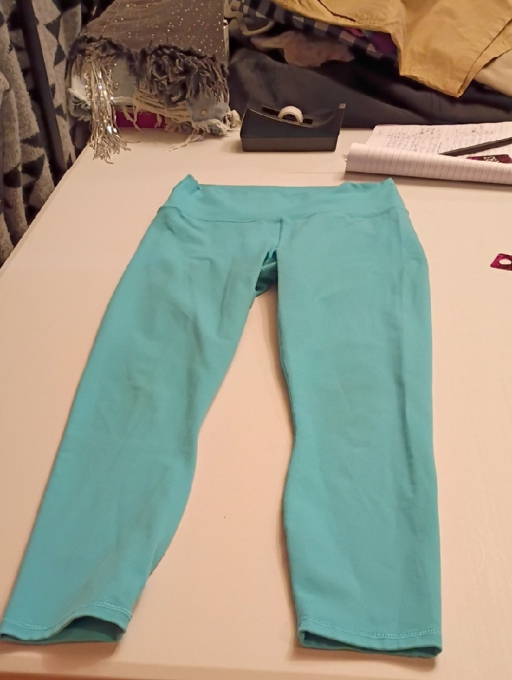 Fabletics Teal Capri-Length Leggings